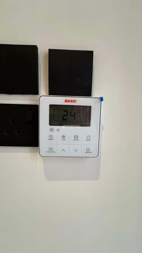 5 bedroom villa in Al Mahdiyyah 2