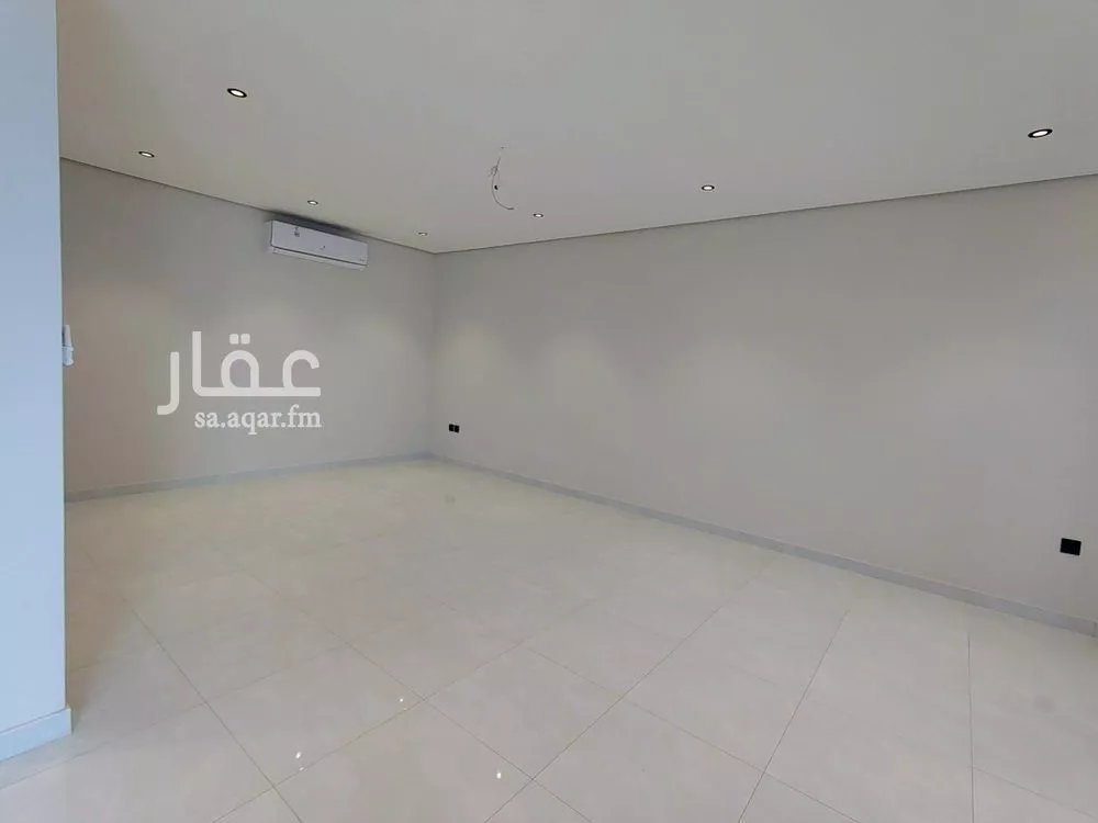 فيلا 8 غرف في الأمواج 3