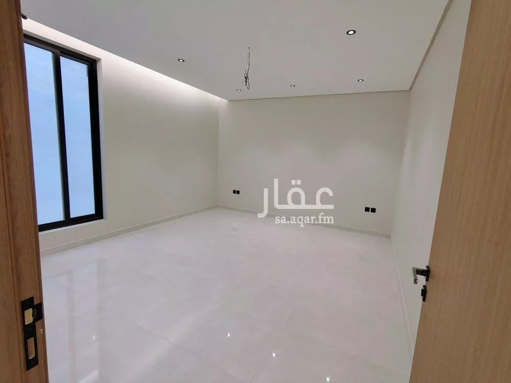 فيلا 8 غرف في الأمواج 8