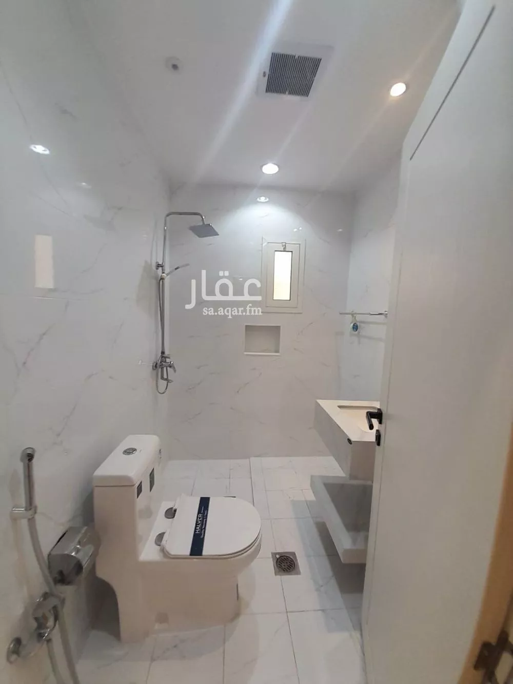 2 bedroom apartment in Al Hamra 5
