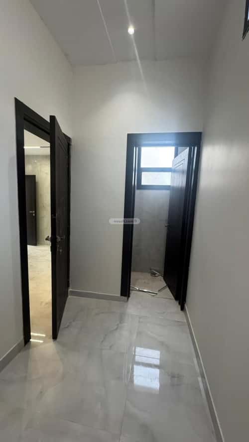 3 bedroom apartment in Al Janadriyah 6