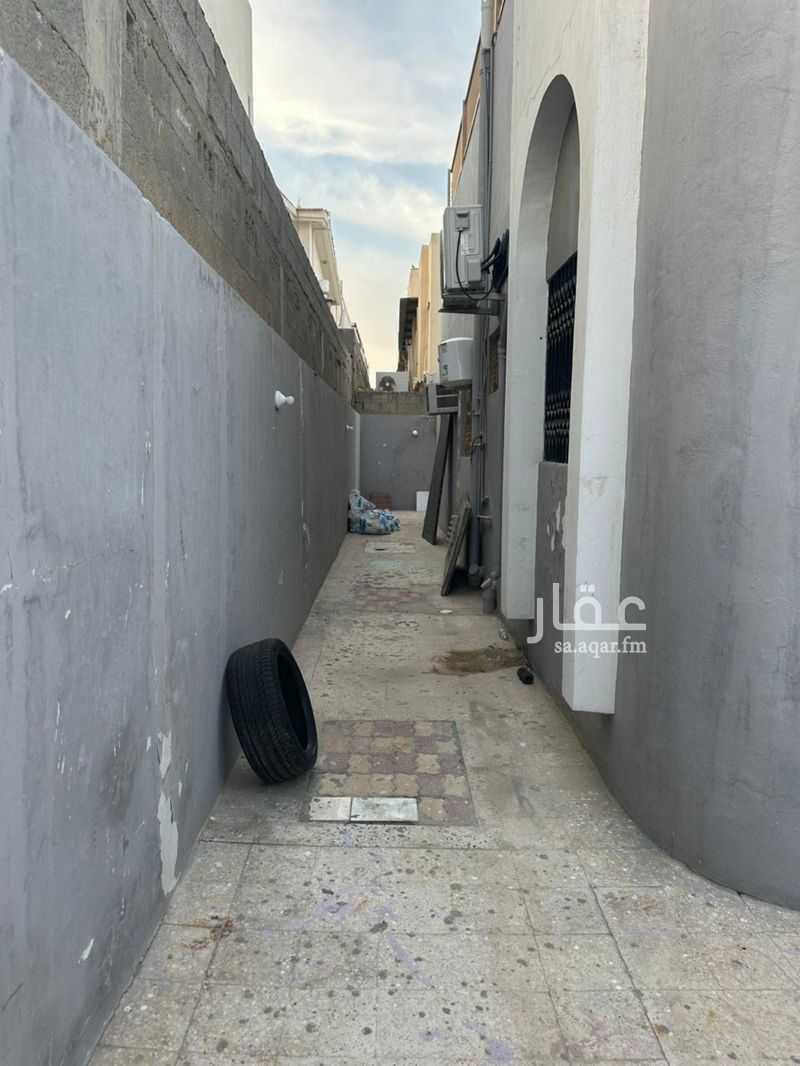 فيلا 9 غرف في الدوحة الشمالية، الظهران 3