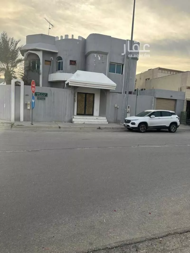 9 bedroom villa in Al Doha Ash Shamaliyah 2