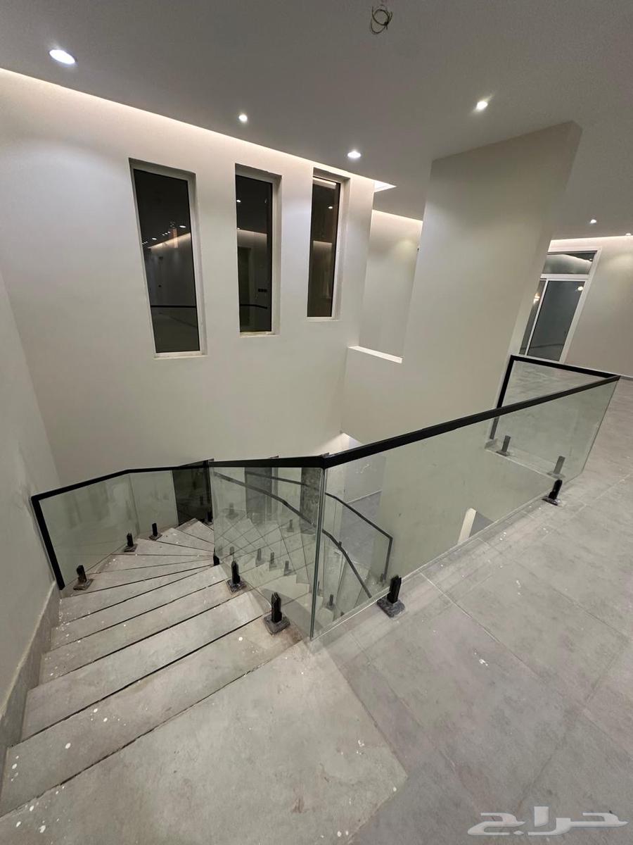 7 bedroom villa in Al Buhayrat 18