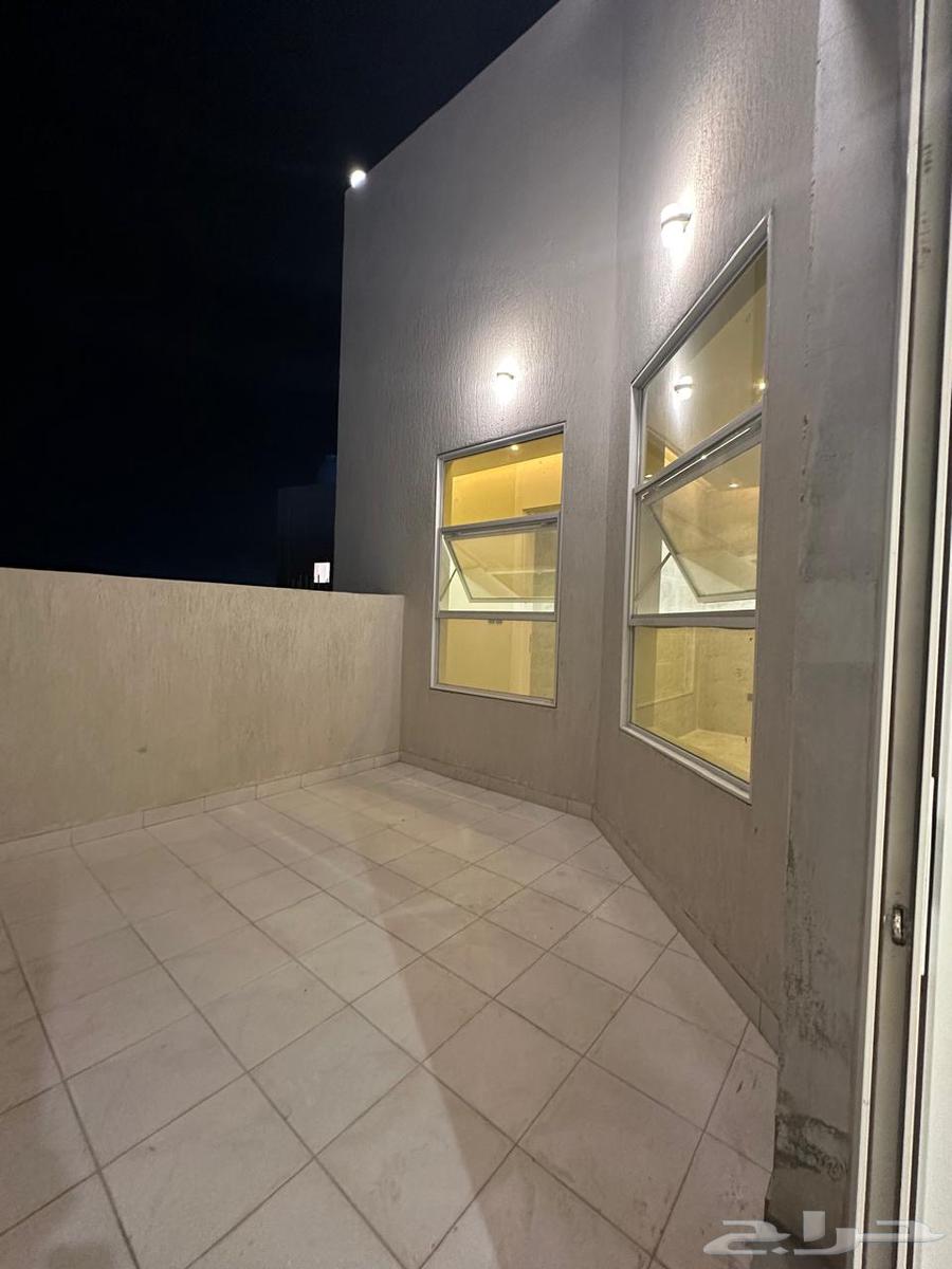 7 bedroom villa in Al Buhayrat 5