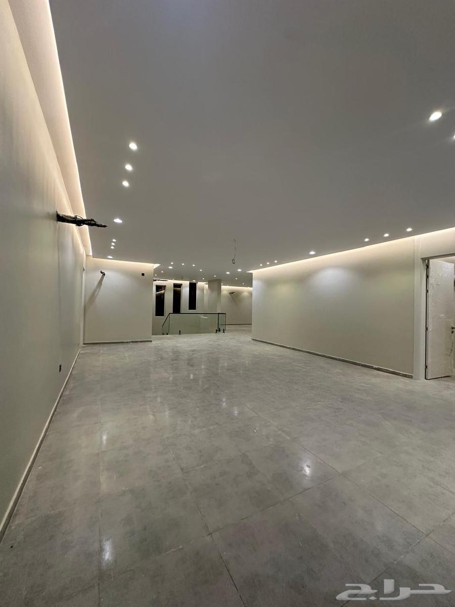 7 bedroom villa in Al Buhayrat 10