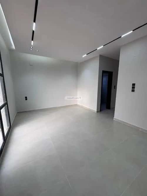 5 bedroom villa in Al Mahdiyyah 3