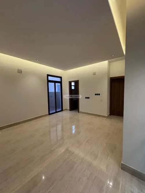 5 bedroom villa in Al Mahdiyyah 3