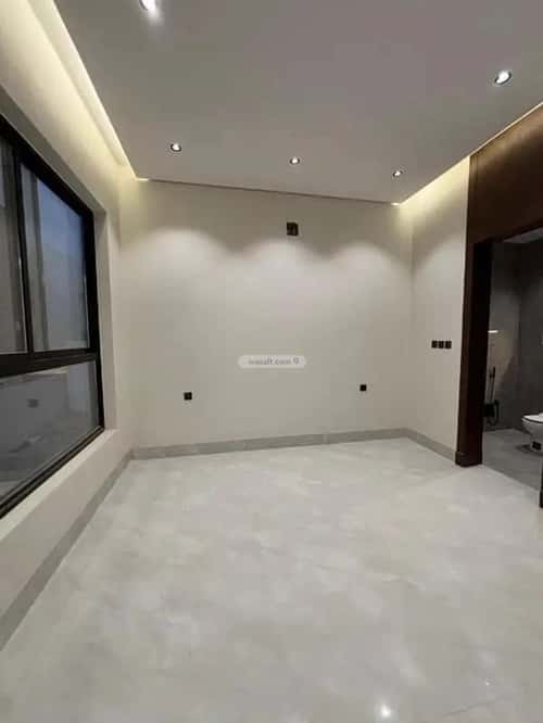 5 bedroom villa in Al Mahdiyyah 4