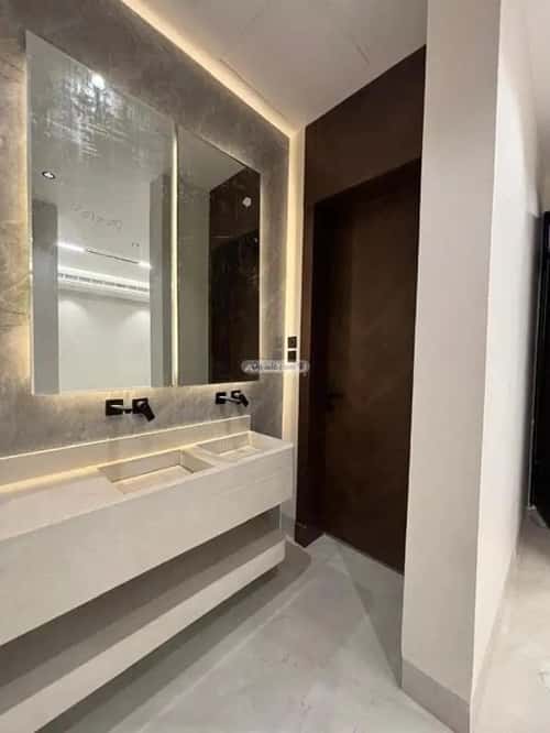 5 bedroom villa in Al Mahdiyyah 1