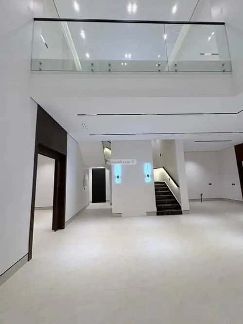 5 bedroom villa in Al Mahdiyyah 2
