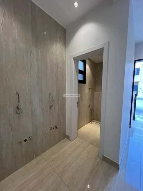 6 bedroom villa in Al Mahdiyyah 3