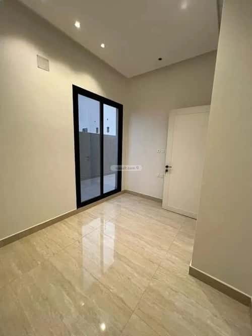 6 bedroom villa in Al Mahdiyyah 5