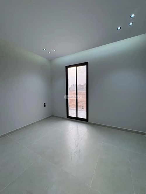 5 bedroom villa in Al Mahdiyyah 9