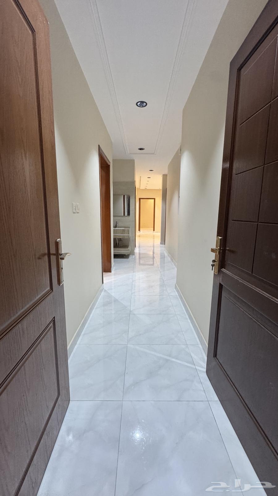 6 bedroom villa in Wali Al Ahd 6