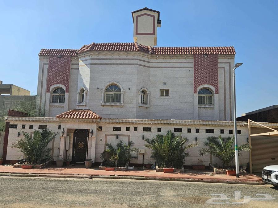 12 bedroom villa in King Fahd 2