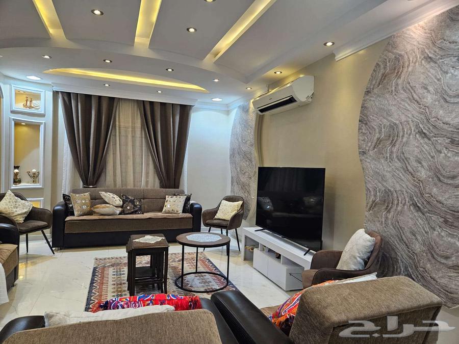 12 bedroom villa in King Fahd 16