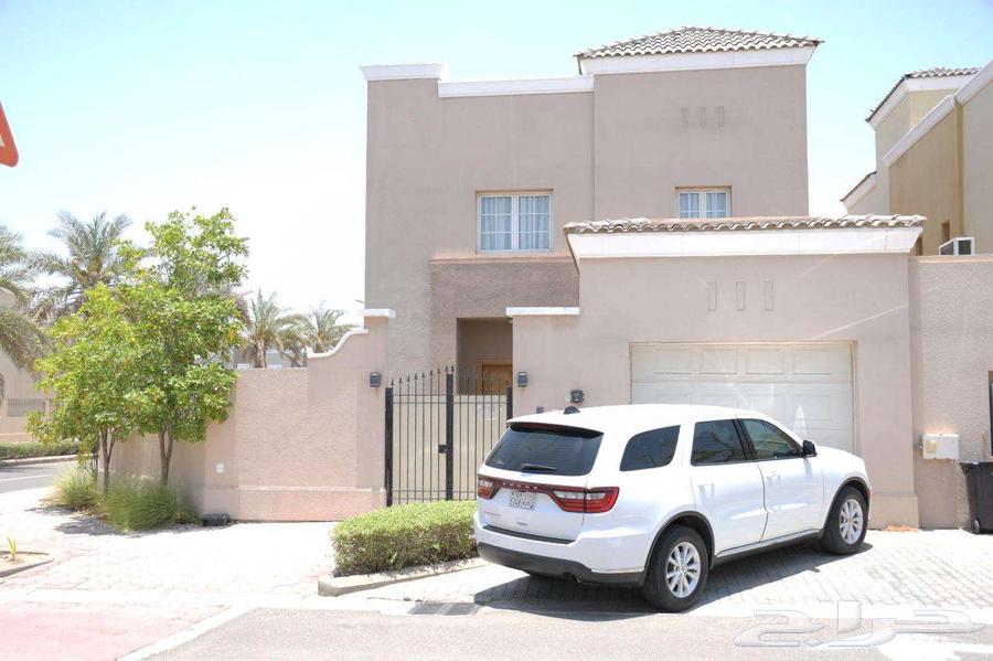 5 bedroom villa in Al Murooj 3