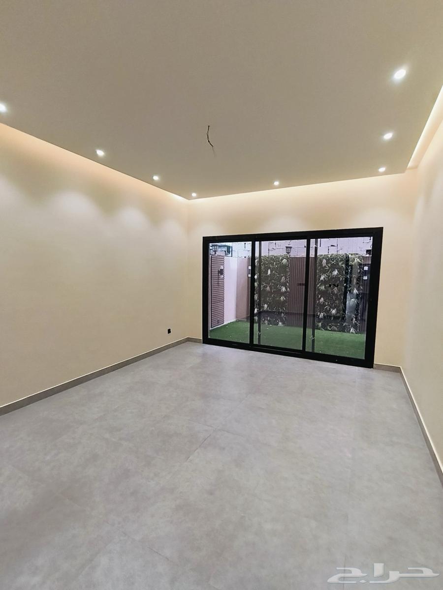 8 bedroom villa in Al Ukayshiyyah 13
