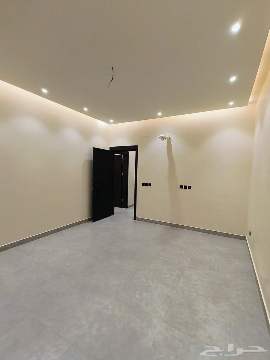 8 bedroom villa in Al Ukayshiyyah 16