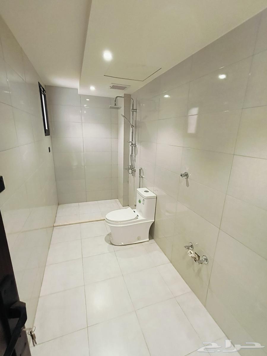 8 bedroom villa in Al Ukayshiyyah 43