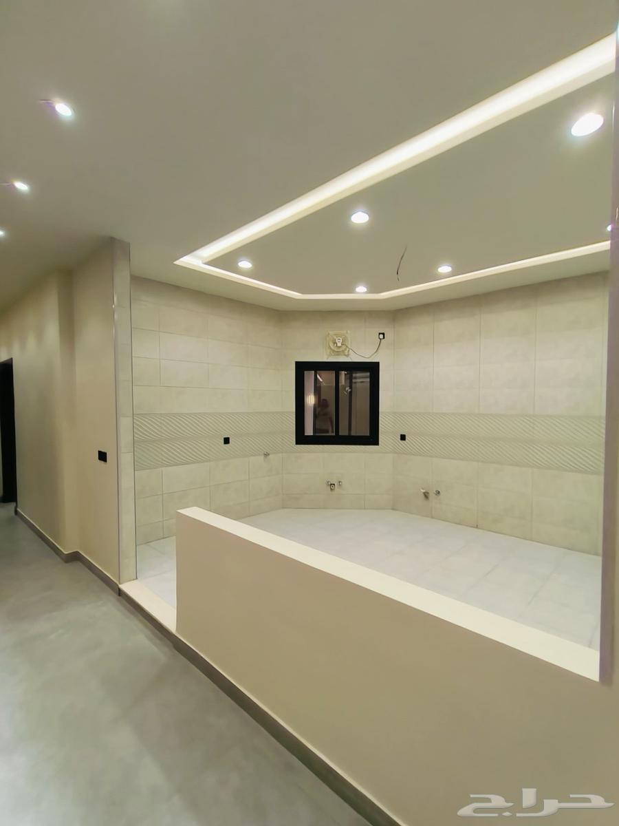 8 bedroom villa in Al Ukayshiyyah 7