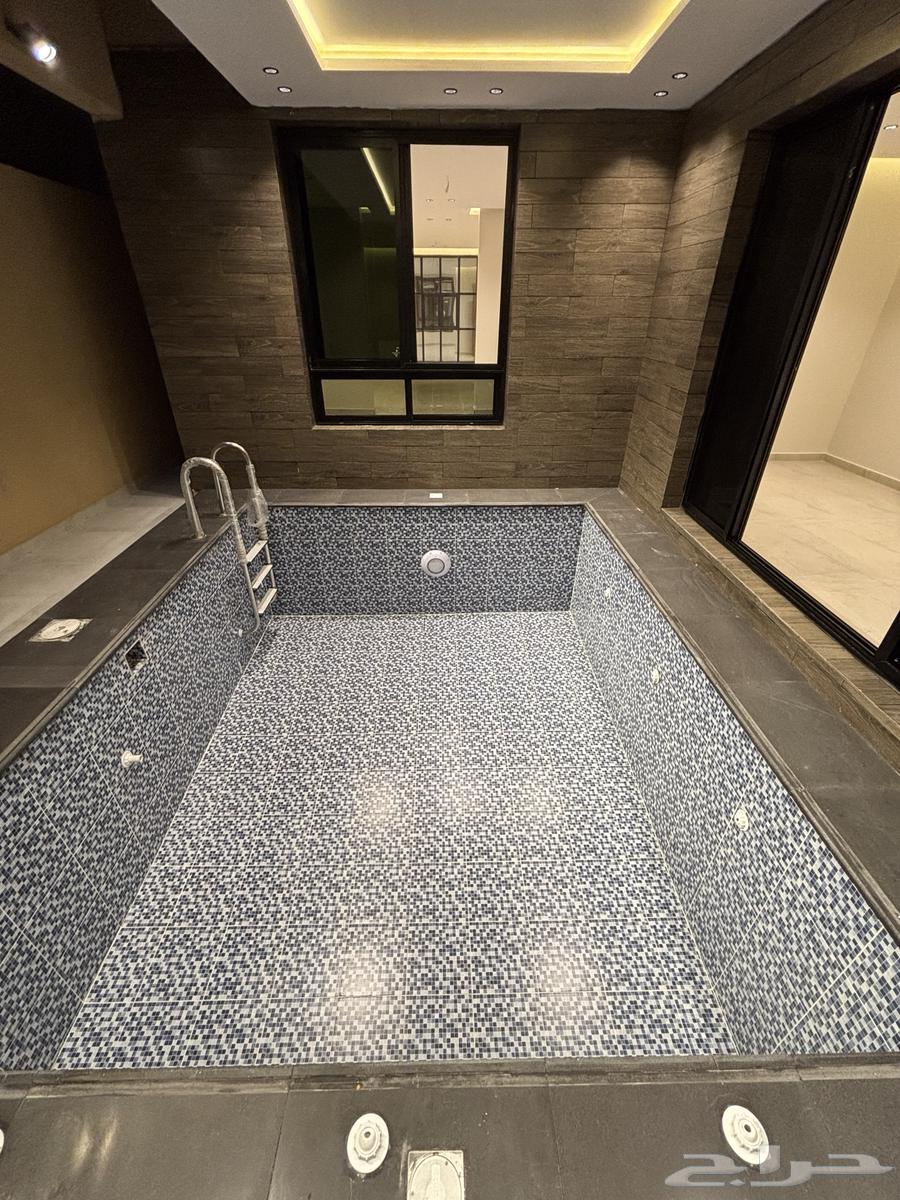 8 bedroom villa in Wali Al Ahd 9
