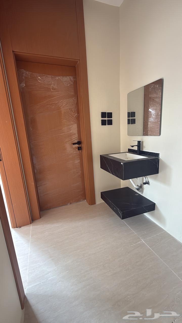 5 bedroom villa in Wali Al Ahd 15