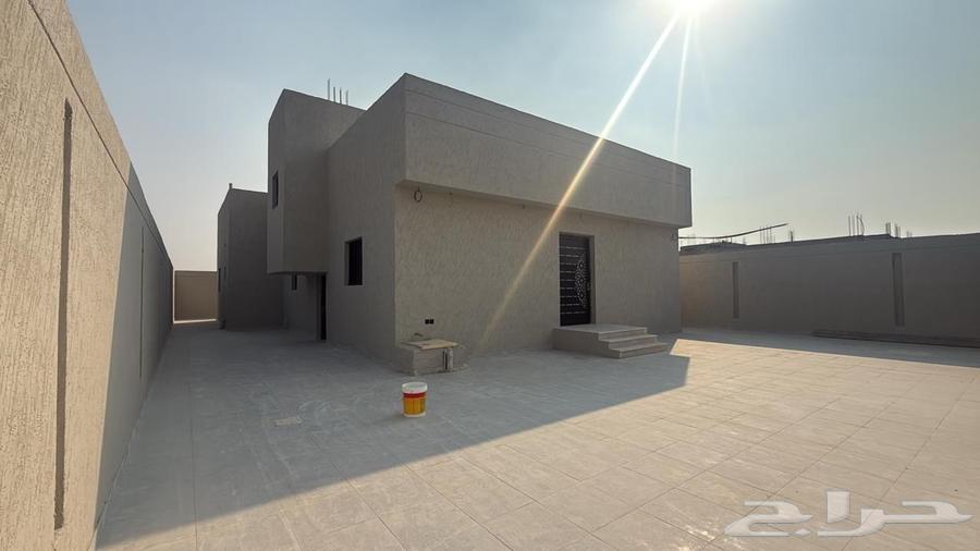 5 bedroom villa in Wali Al Ahd 5