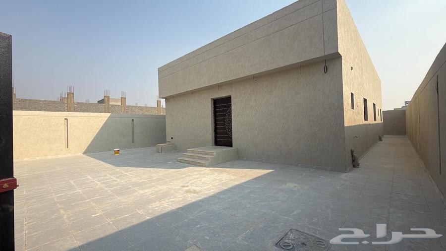 5 bedroom villa in Wali Al Ahd 6