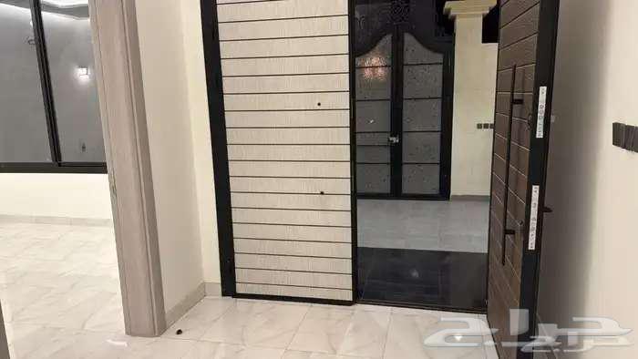 8 bedroom villa in Al Ukayshiyyah 3