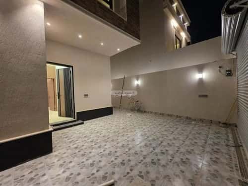 5 bedroom villa in Al Rimal 9