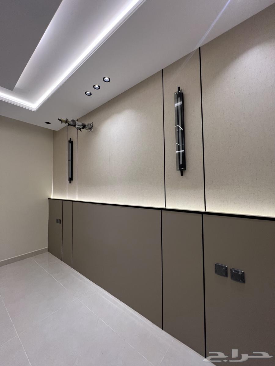 8 bedroom villa in Wali Al Ahd 3