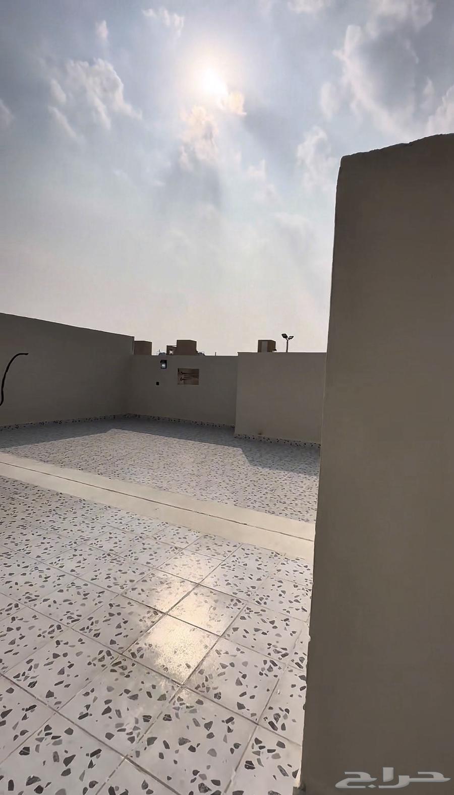 فيلا 6 غرف في ولي العهد 13