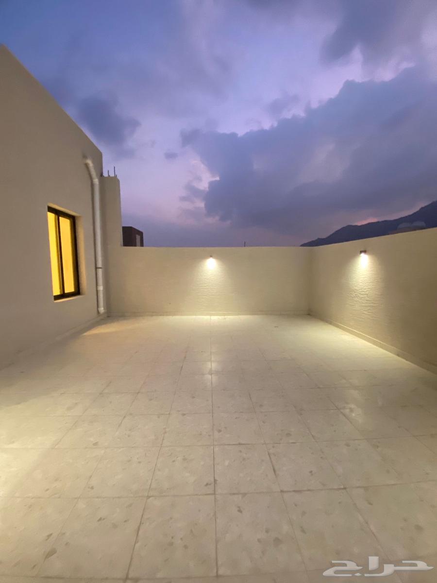 4 bedroom apartment in Al Sharayea 15