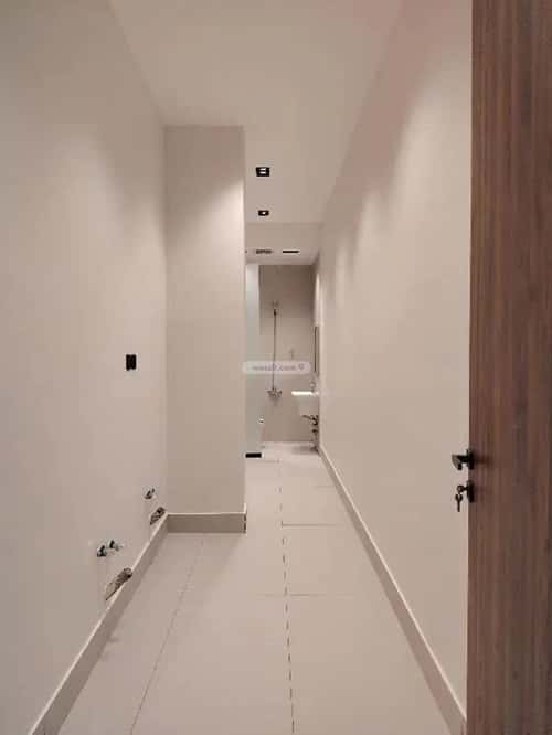 شقة 4 غرف في الخليج 4