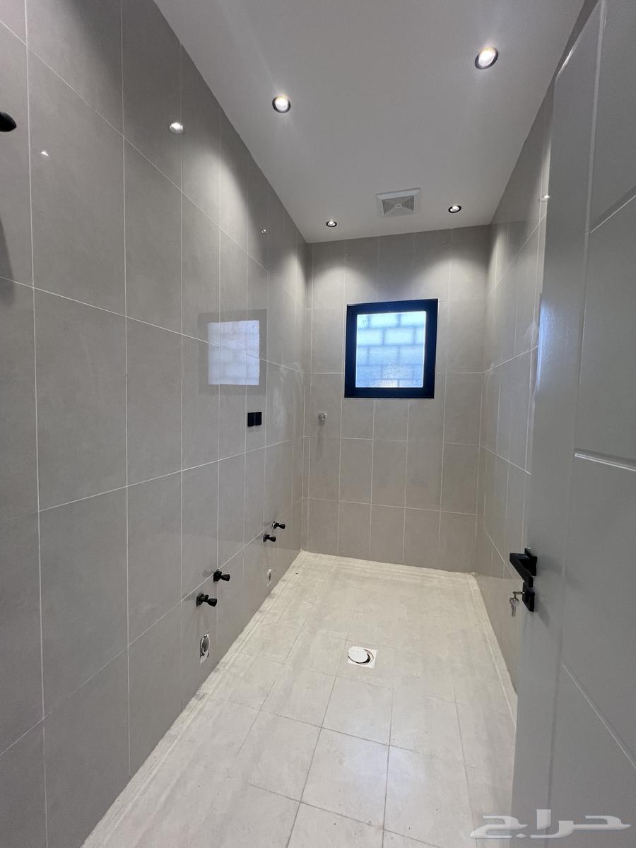 8 bedroom villa in Wali Al Ahd 9
