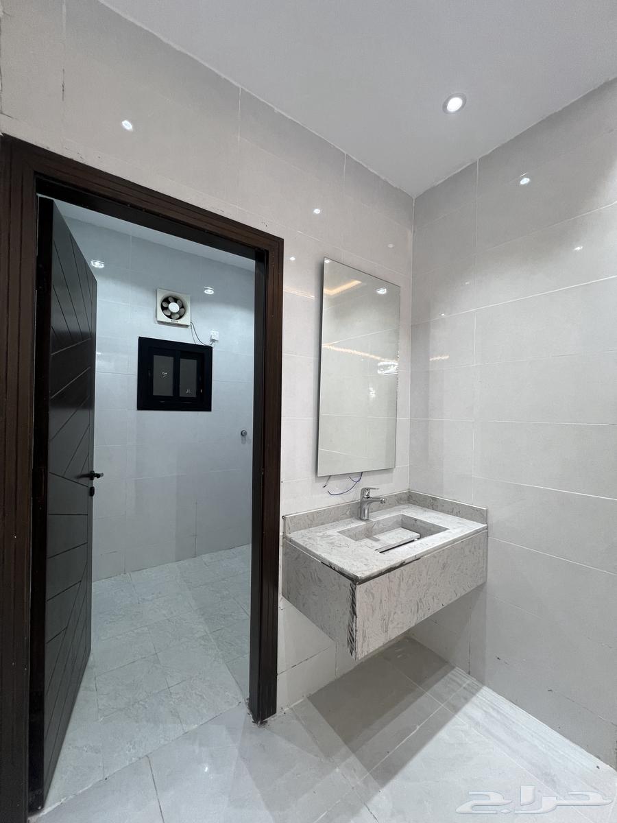 9 bedroom villa in Al Ukayshiyyah 2