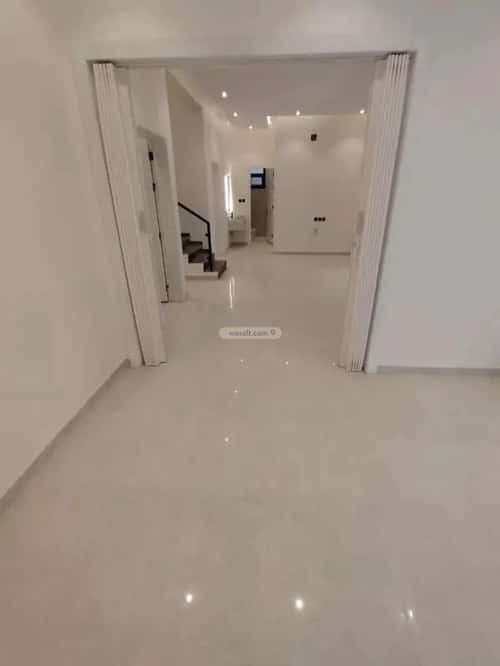 5 bedroom villa in Al Janadriyah 3