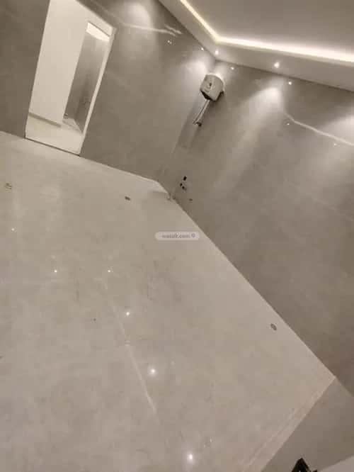 5 bedroom villa in Al Janadriyah 7