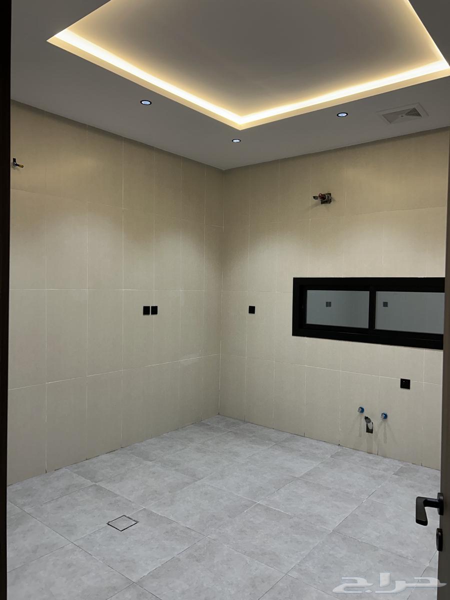 8 bedroom villa in Al Ukayshiyyah 14