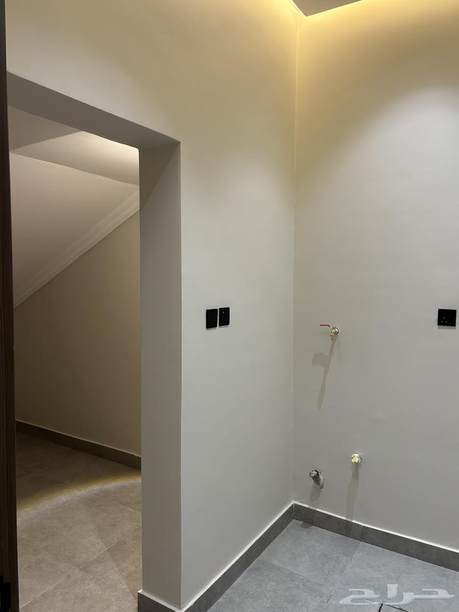 8 bedroom villa in Al Ukayshiyyah 15