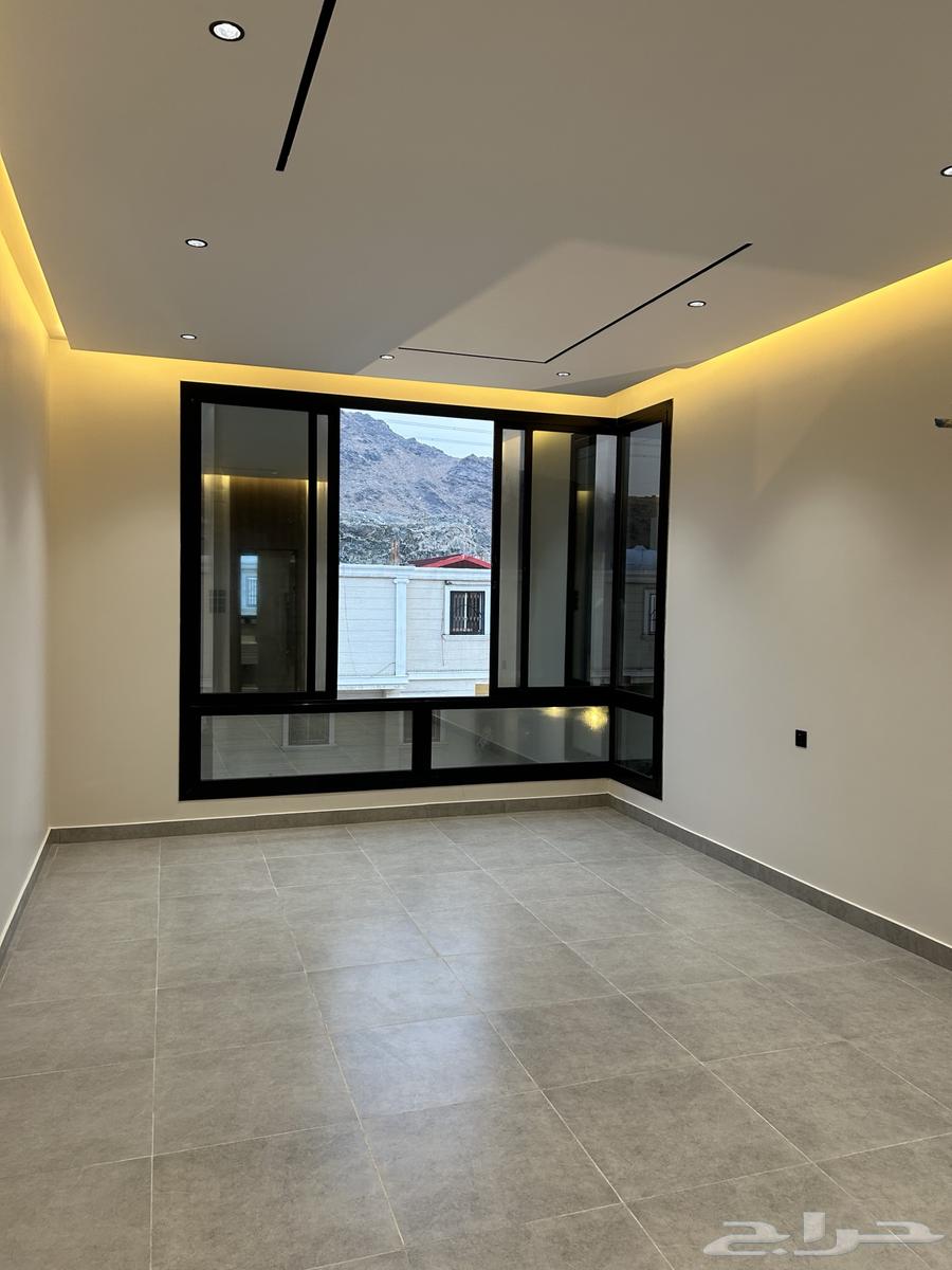 8 bedroom villa in Al Ukayshiyyah 23