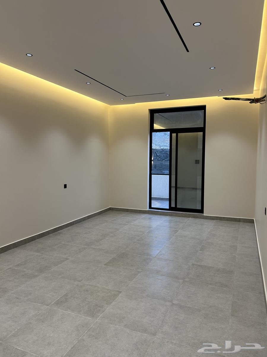8 bedroom villa in Al Ukayshiyyah 25