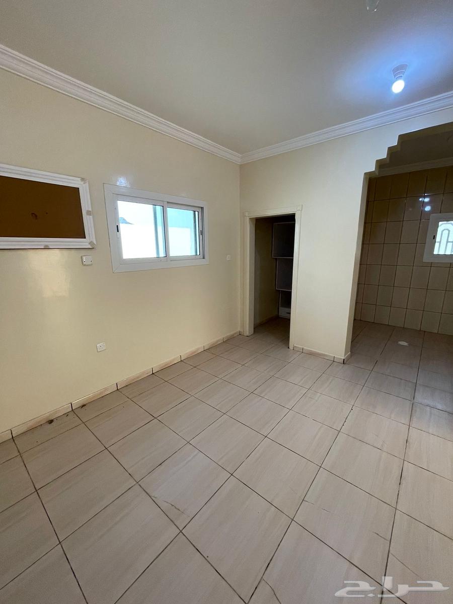 11 bedroom villa in Al Sharayea 24