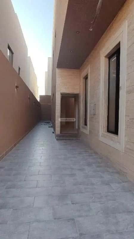 5 bedroom floor in Al Khaleej 8