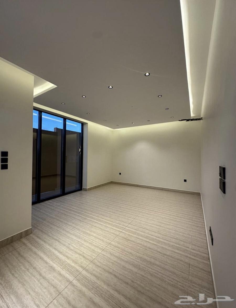 7 bedroom villa in Al Ukayshiyyah 3
