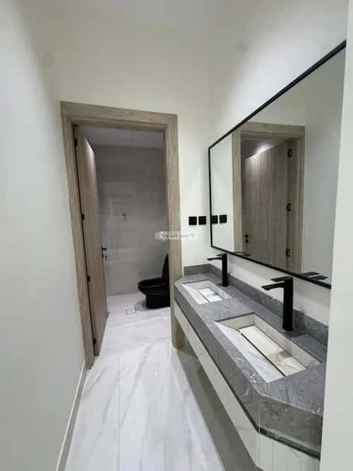 5 bedroom floor in Al Khaleej 4