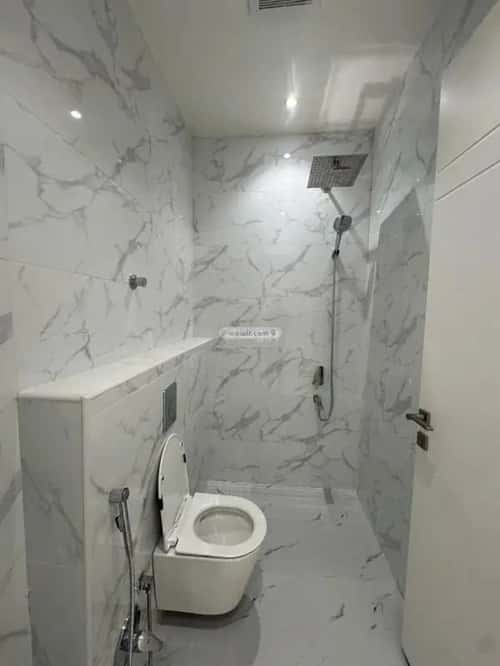 4 bedroom floor in Al Qadisiyah 4