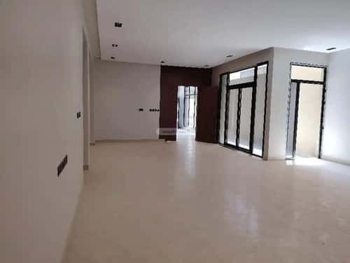 5 bedroom floor in Al Khaleej 9
